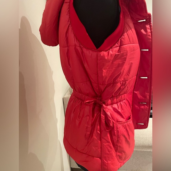 Women’s puffer vest red - Picture 2 of 10